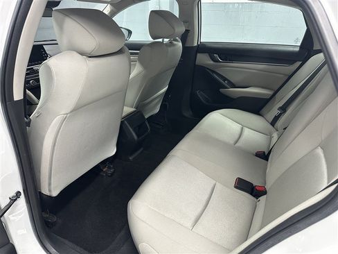Used 2019 Honda Accord LX image 3