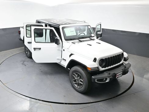 New 2026 Jeep Gladiator Sport AWD/4WD image 47