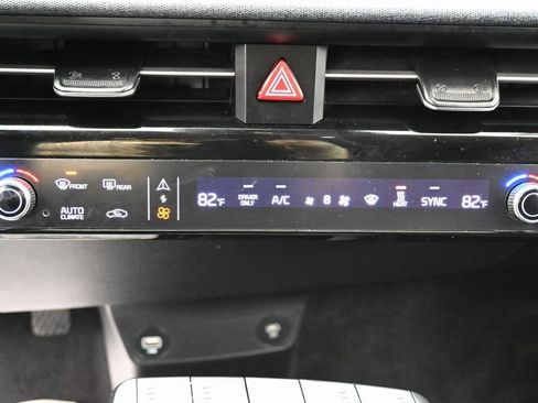Used 2022 Kia EV6 Wind image 28