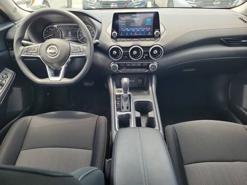 Used 2025 Nissan Sentra SV FWD image 14