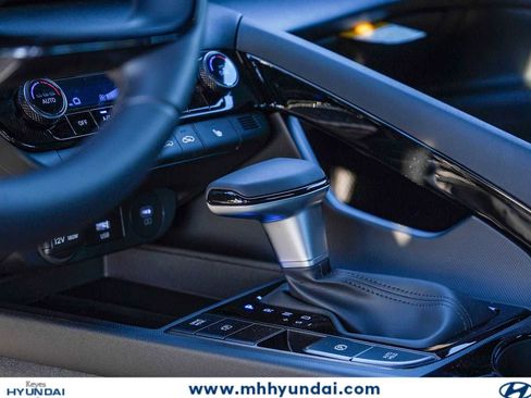 New 2026 Hyundai Elantra SEL Sport FWD image 23