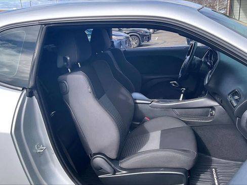 Used 2019 Dodge Challenger R/T image 10