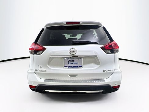 Used 2019 Nissan Rogue SV AWD/4WD image 6