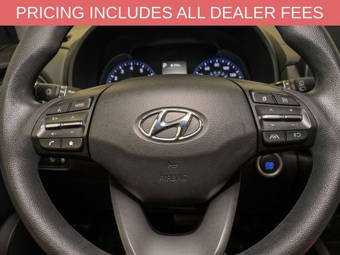 Used 2022 Hyundai Kona SEL AWD/4WD image 16