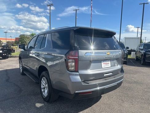 Used 2022 Chevrolet Tahoe LT w/ Luxury Package AWD/4WD image 5