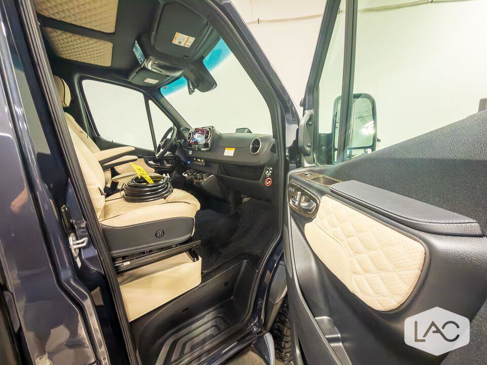 Used 2026 Mercedes-Benz Sprinter 3500 image 23