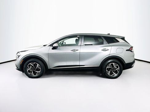 Used 2024 Kia Sportage LX FWD image 4