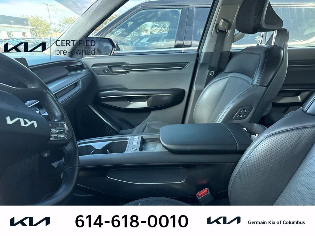 Certified 2024 Kia EV9 Light RWD image 8