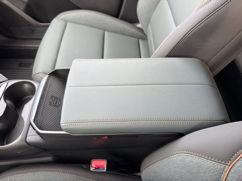 New 2026 GMC Terrain AT4 w/ Technology Package II AWD/4WD image 27