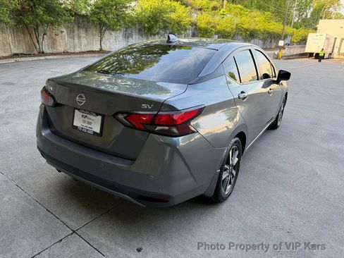 Used 2021 Nissan Versa SV image 5
