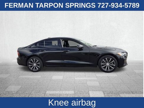 Certified 2022 Volvo S60 B5 Momentum image 12