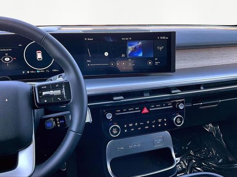 Used 2026 Hyundai Ioniq 9 Limited image 6