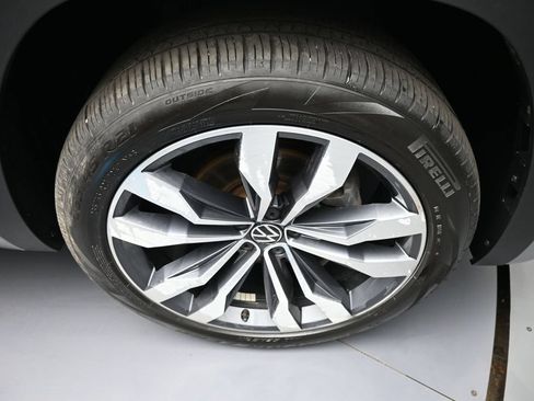 Used 2023 Volkswagen Atlas SEL Premium AWD/4WD image 13