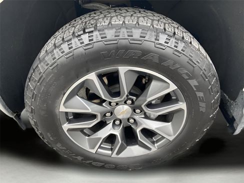 Used 2024 Chevrolet Silverado 1500 LT image 15