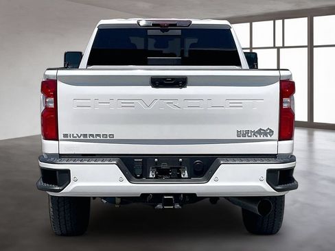 Used 2024 Chevrolet Silverado 2500 High Country w/ High Country Premium Package AWD/4WD image 5
