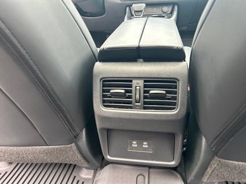Certified 2026 Nissan Rogue SV w/ SV Premium Package FWD image 26
