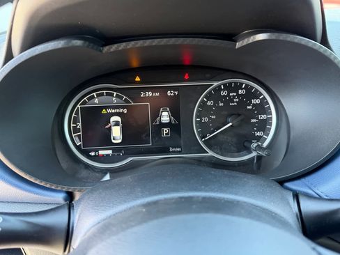 New 2025 Nissan Versa SV w/ Trunk Package image 22