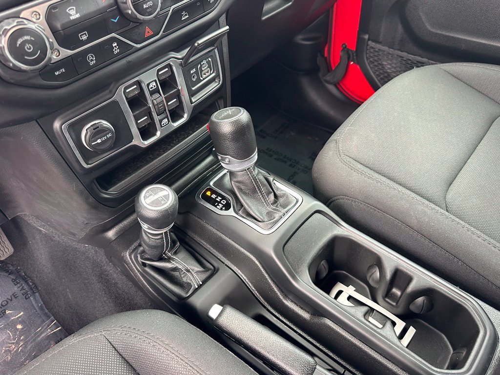 Used 2023 Jeep Gladiator Overland AWD/4WD image 32