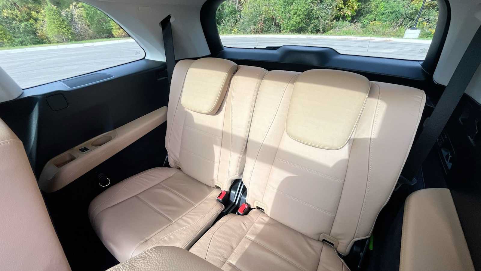 Certified 2024 Mercedes-Benz GLS 450 4MATIC image 36