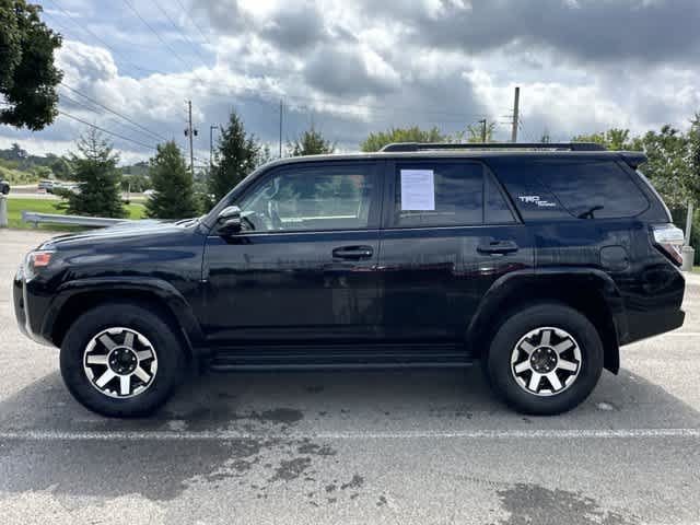 Used 2023 Toyota 4Runner TRD Off-Road Premium w/ Moonroof Package AWD/4WD image 2