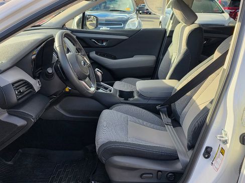 Used 2025 Subaru Outback Premium w/ Popular Package #1A image 32