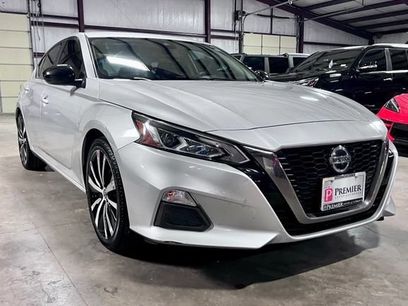 Used 2021 Nissan Altima 2.5 SR