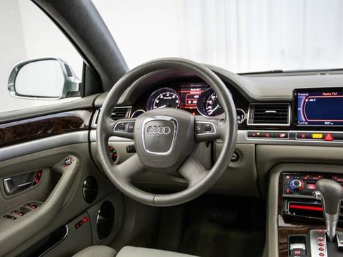 Used 2009 Audi S8 4dr Sedan image 4