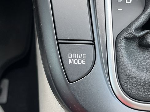 New 2025 Kia Soul LX w/ LX Technology Package image 9