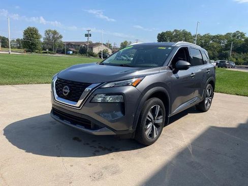 Used 2023 Nissan Rogue SL w/ SL Premium Package AWD/4WD image 2