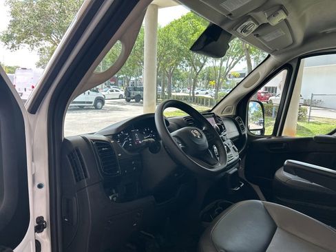 Used 2025 RAM ProMaster 2500 w/ Convenience Group FWD image 6