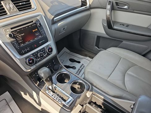 Used 2014 GMC Acadia SLT AWD/4WD image 24