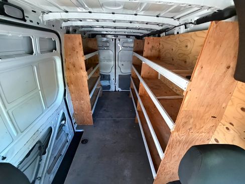 Used 2014 Mercedes-Benz Sprinter 2500 image 21