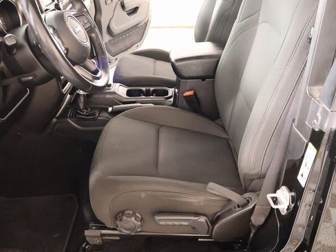 Used 2020 Jeep Wrangler Sport image 10