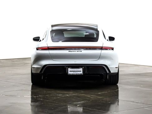 Used 2024 Porsche Taycan GTS image 4