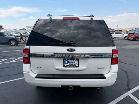 Used 2017 Ford Expedition EL XLT w/ Equipment Group 202A AWD/4WD image 4