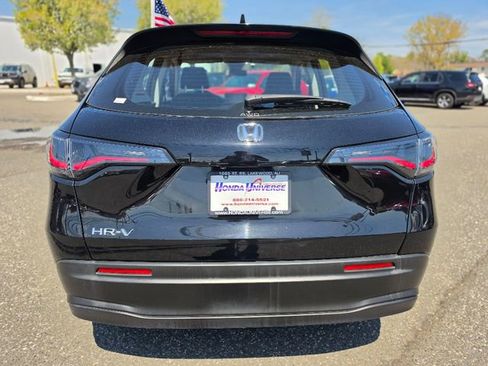 Certified 2024 Honda HR-V LX image 4