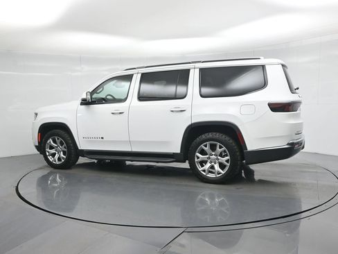 Used 2022 Jeep Wagoneer Series II image 7