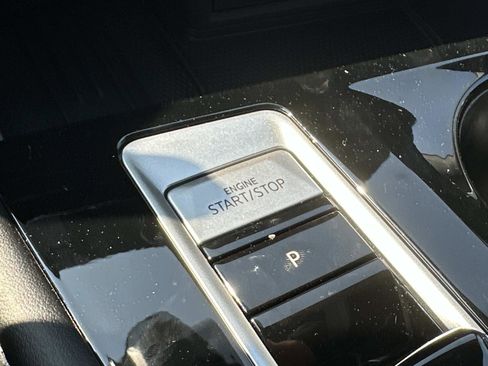 New 2026 Volkswagen Atlas Cross Sport SEL Premium R-Line image 27