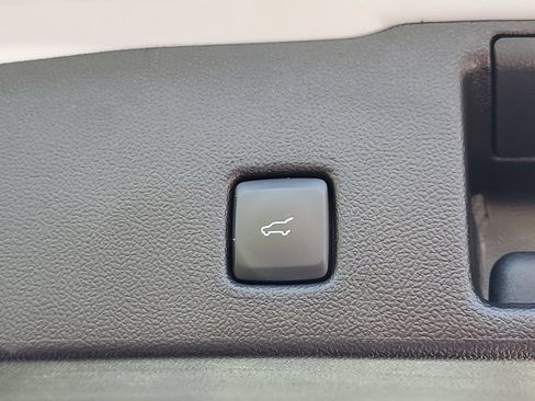 Used 2025 Ford Escape ST-Line Select AWD/4WD image 31