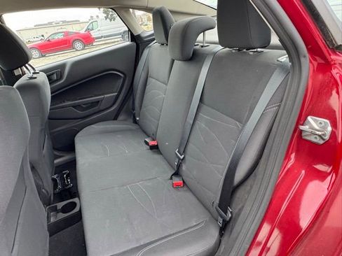 Used 2017 Ford Fiesta SE image 12