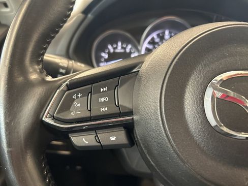 Used 2018 MAZDA CX-5 Touring w/ Preferred Equipment Package AWD/4WD image 8