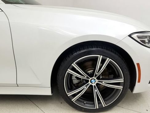 Used 2020 BMW 330i Sedan w/ Convenience Package RWD image 21