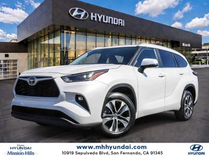Used 2023 Toyota Highlander XLE