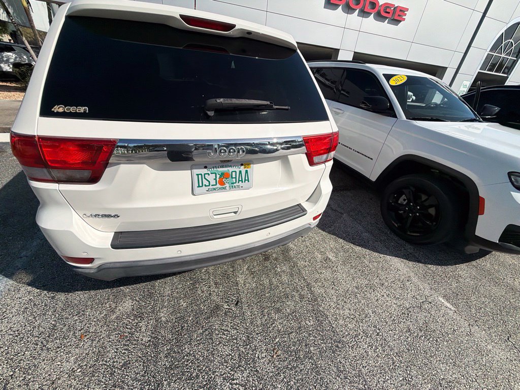 Used 2011 Jeep Grand Cherokee Laredo RWD image 13
