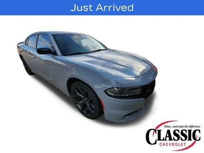 Used 2020 Dodge Charger SXT w/ Blacktop Package