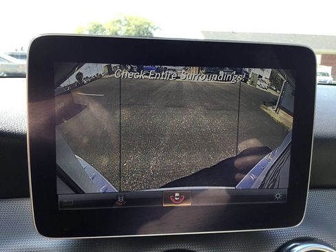 Used 2019 Mercedes-Benz GLA 250 4MATIC w/ Premium Package image 37