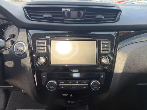 Used 2022 Nissan Rogue Sport SL w/ Premium Package AWD/4WD image 32