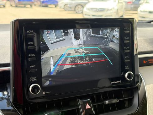 Used 2022 Toyota Corolla LE FWD image 18