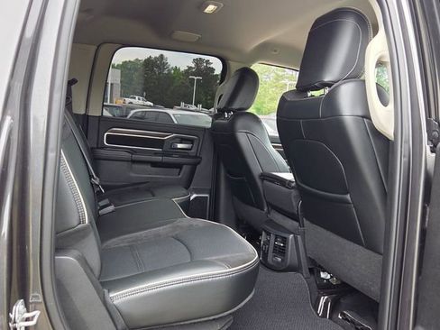 Used 2024 RAM 2500 Laramie AWD/4WD image 14