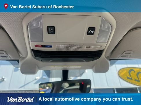 Used 2022 Subaru Ascent Limited AWD/4WD image 22